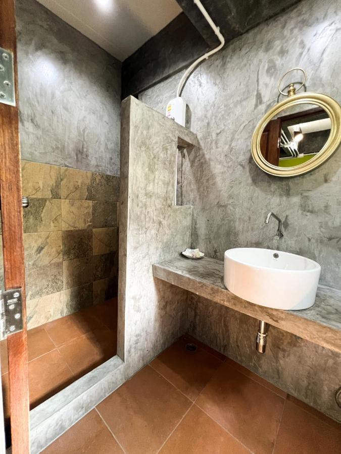 Aonang Third Place Hometel Ao Nang Exterior photo