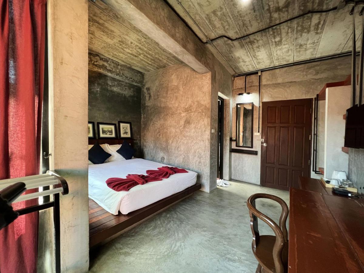 Aonang Third Place Hometel Ao Nang Exterior photo